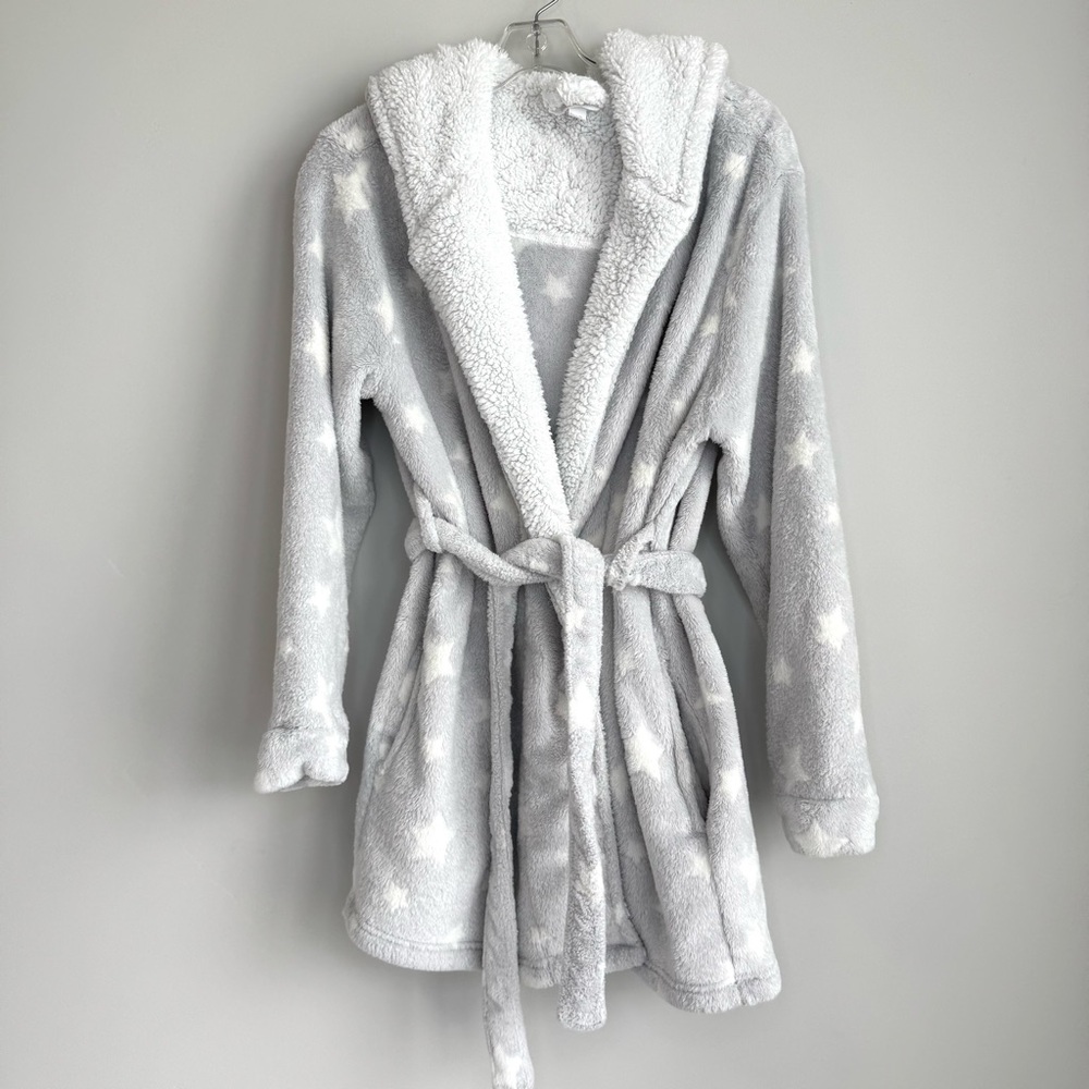 Women's Star Print Cozy Robe with belt Women’s Size XS/S Gray